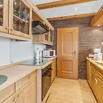 3 Bedroom Cozy Home In Suedbrookmerland בית נופש