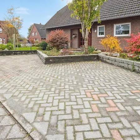 Ferienhaus 3 Bedroom Cozy In